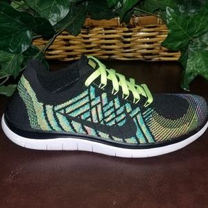 🖤~NIKE FREE FLYKNIT 4.0 SIZE 7~🖤